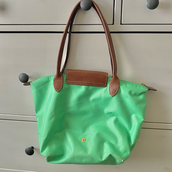 Deadstock Limited Edition Mint Green Longchamp Shoulder Bag - Picture 2 of 3